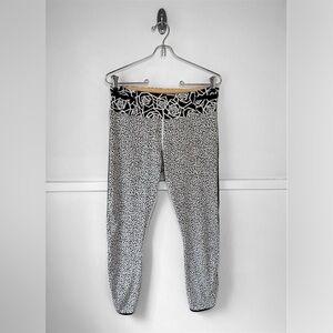 Lululemon Real Quick Tight Miss Mosaic White/Posey Black White
